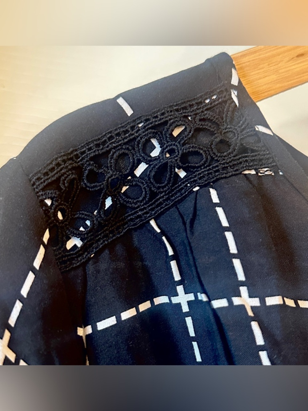 Full Moon Luka tie maternity blouse - Picture 6 of 9